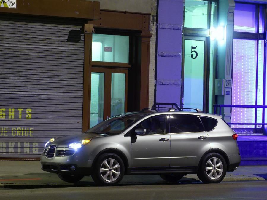  Subaru Tribeca 2005 года  (фото 9 из 16)
